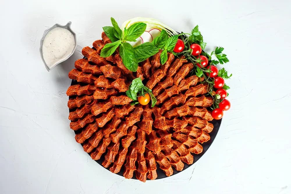 Çiğköftenin Yanında Neler yenir?