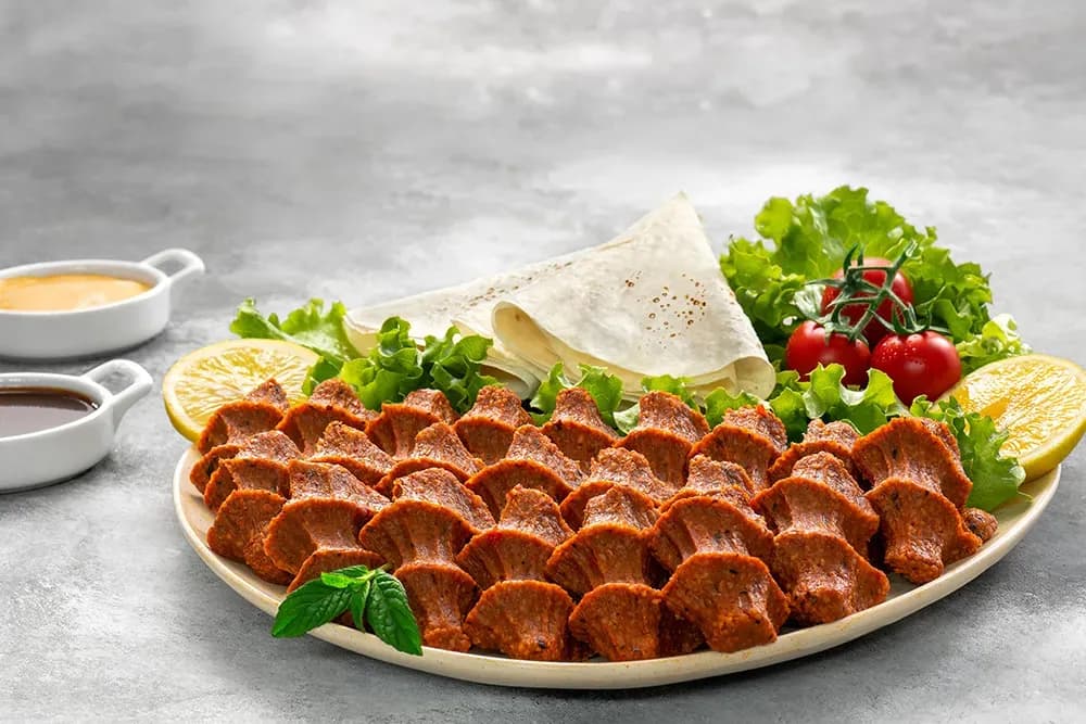 Geçmişten bugüne çiğ köftenin tarihi, evrimi ve modern hali